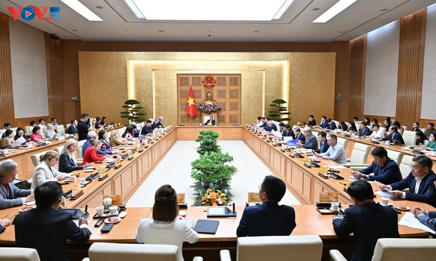 PM calls for US business community’s strong voice with government on tariffs