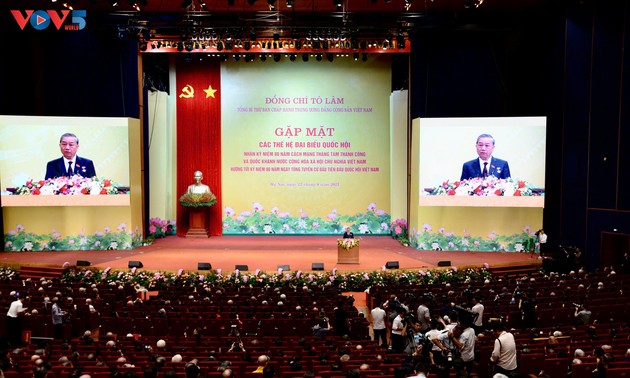 Party leader meets with generations of National Assembly deputies 