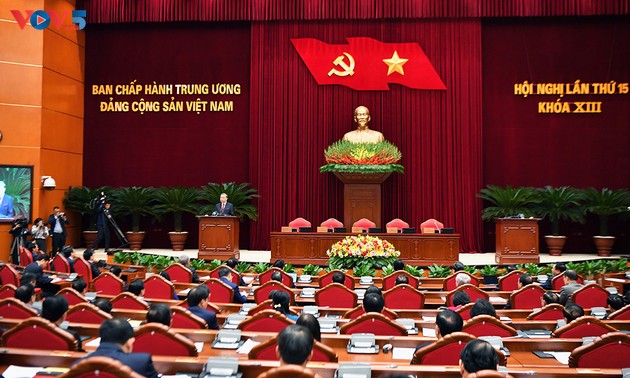 제13기 베트남 공산당 중앙 집행위원회 제15차 회의, 성공리에 폐막
