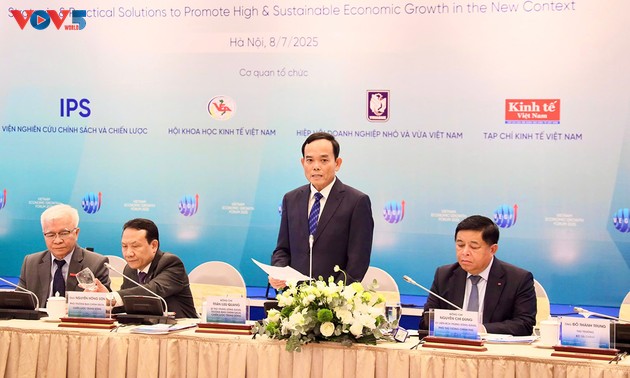 Форум экономического роста Вьетнама 2025: Стимулирование высокого и устойчивого роста в новом контексте