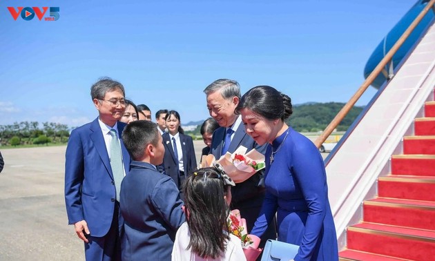Tổng Bí thư Tô Lâm và Phu nhân bắt đầu thăm cấp Nhà nước Đại Hàn Dân Quốc