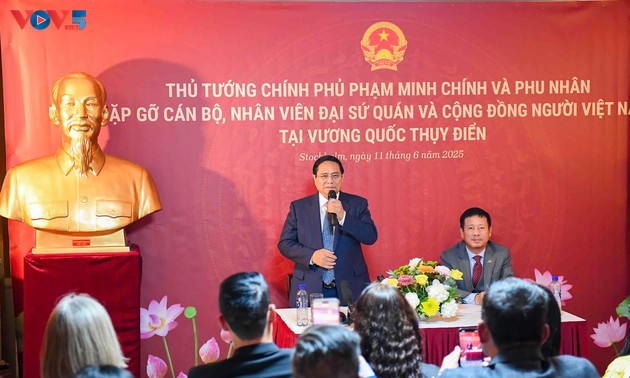 Thủ tướng Phạm Minh Chính gặp gỡ cộng đồng người Việt tại Thụy Điển