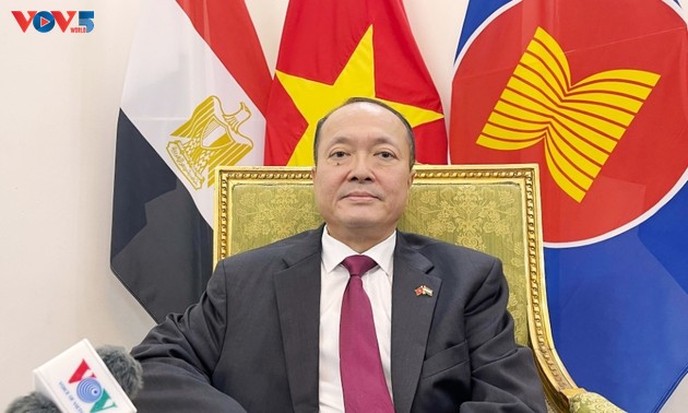 Mở ra giai đoạn hợp tác mới với Ai Cập và Angola