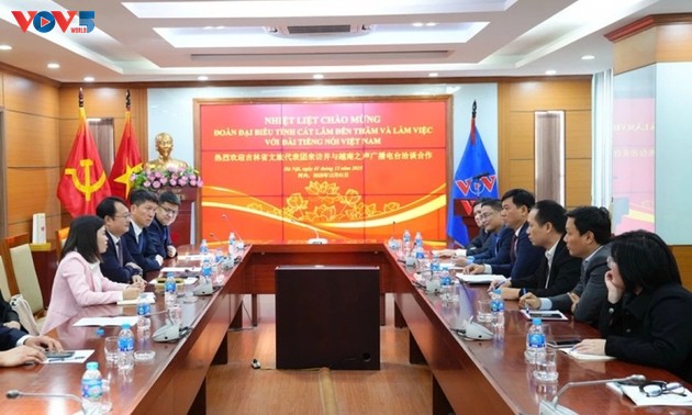 VOV tăng cường hợp tác với các Đài PT-TH Trung Quốc góp phần thắt chặt hợp tác song phương