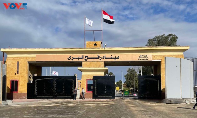 Israël rouvre le point de passage de Rafah