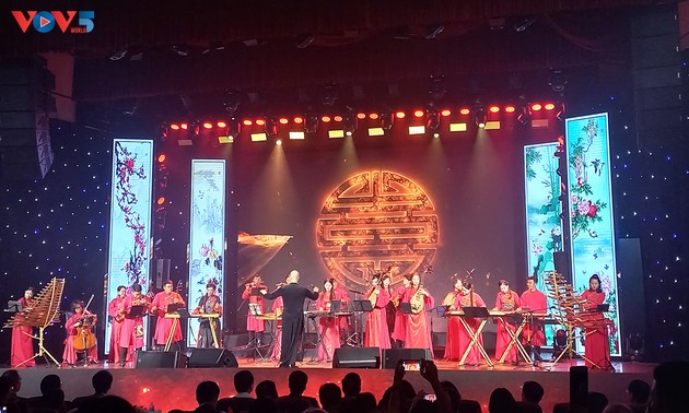 Vietnam-China friendship celebrated in VOV-cohosted art exchange
