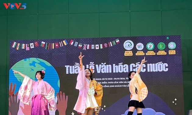 International Cultural Week opens at Saigon Zoo and Botanical Gardens