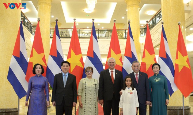 Việt Nam coi trọng, củng cố mối quan hệ đặc biệt, mẫu mực với Cuba