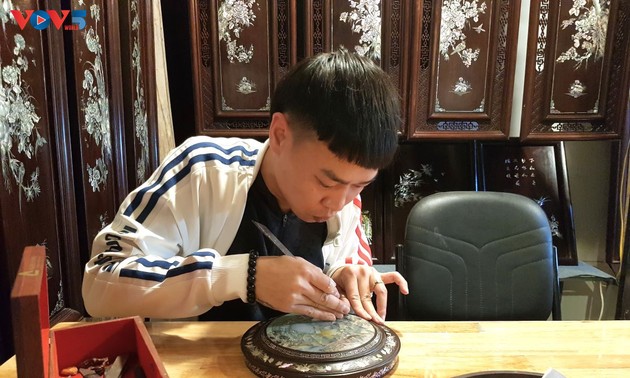 กิจกรรมต่าง ๆ ที่บริเวณย่านเมืองเก่าฮานอยเนื่องในโอกาสรำลึกครบรอบ 50 ปีวันปลดปล่อยภาคใต้ รวมประเทศเป็นเอกภาพ