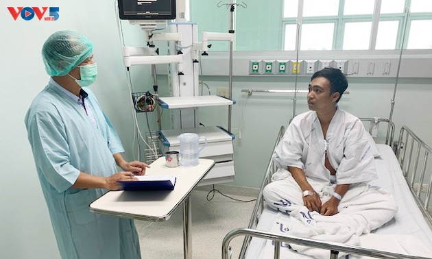 สถานทูตเวียดนามประจำประเทศไทยให้การช่วยเหลือชาวประมงเวียดนามในเหตุเรือประมงจมกลางทะเล