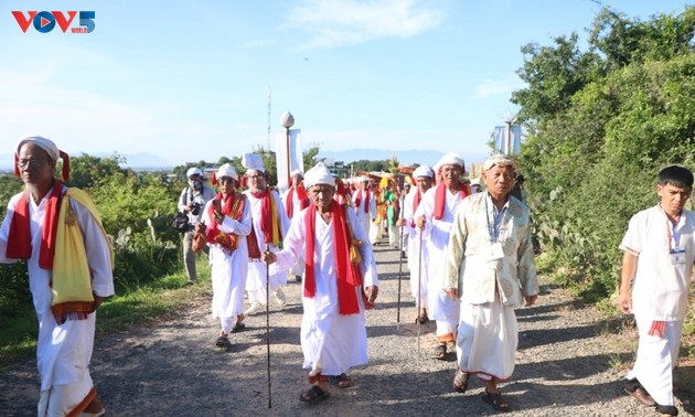  Spektakuläres Kate- Fest der Provinz Ninh Thuan  