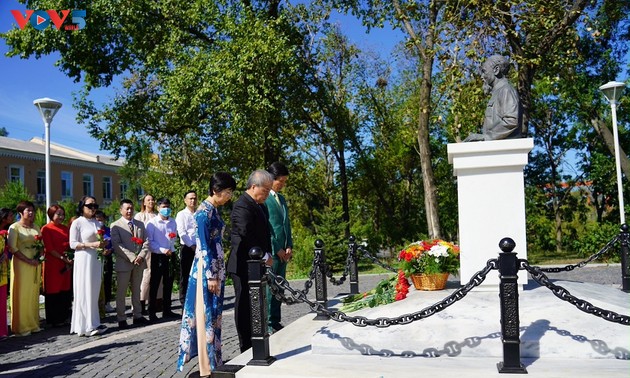 La Fête nationale du Vietnam célébrée dans le monde