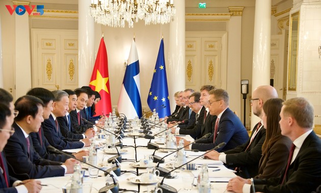 Le Vietnam et la Finlande élèvent leurs relations au rang de partenariat stratégique