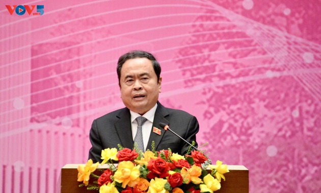 Le président de l’Assemblée nationale assiste à la cérémonie de bilan du Groupe des femmes députées de la 15ᵉ législature