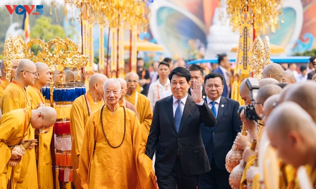 Vesak 2025: une vitrine éclatante de la liberté religieuse au Vietnam