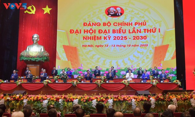 Le Vietnam se fixe pour objectif de devenir un pays à industrie moderne d’ici 2030