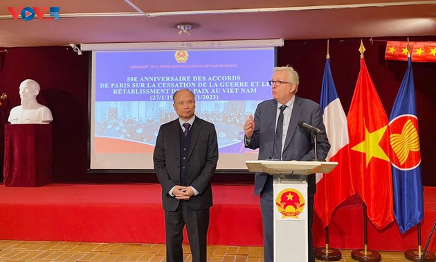 France: célébration des 50 ans de la signature des accords de Paris