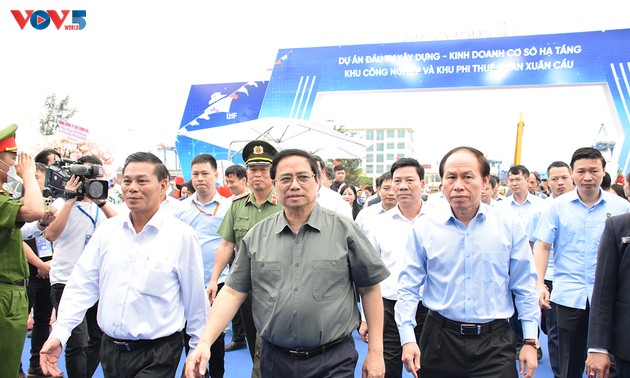 Mise en chantier du parc industriel et de la zone non tarifaire de Xuân Câu à Hai Phong