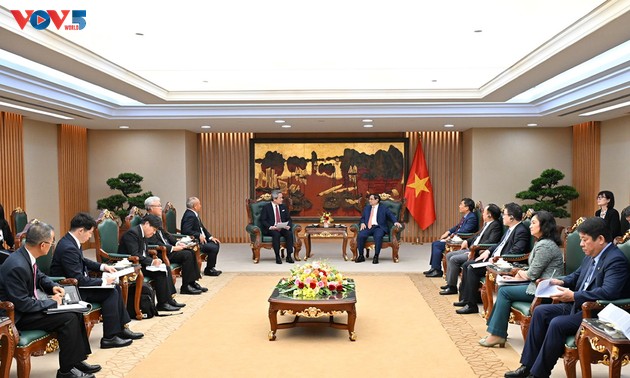 Thủ tướng Phạm Minh Chính tiếp Tổng Giám đốc Tập đoàn Marubeni