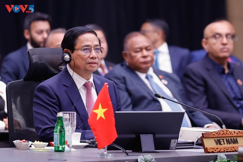 Cumbre de la ASEAN: Pham Minh Chinh propone tres prioridades para la cooperación regional - ảnh 1