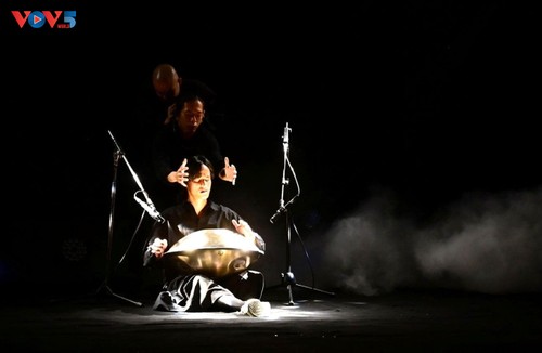 Hue registra un crecimiento turístico del 71 % en los primeros siete meses de 2025 - ảnh 2