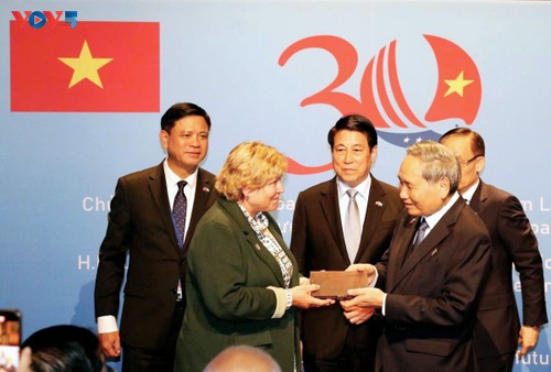 La reconciliación entre Vietnam y Estados Unidos demuestra la fuerza de la tolerancia, afirma Presidente vietnamita - ảnh 2