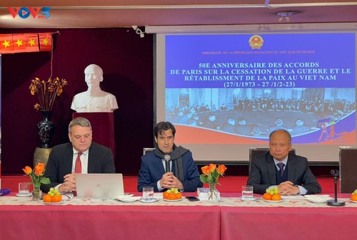 Celebran en Francia 50 aniversario de la firma de los Acuerdos de París - ảnh 1