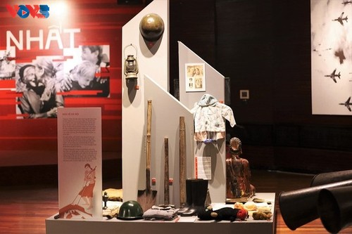 Exposición “Recuerdos del Día de la Reunificación” en el Museo de Hanói - ảnh 3