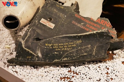 Exposición “Recuerdos del Día de la Reunificación” en el Museo de Hanói - ảnh 5