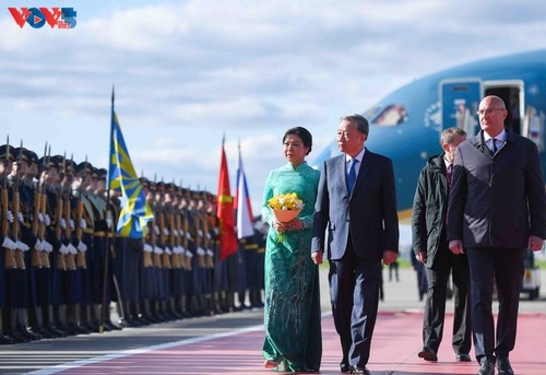 Líder del PCV inicia visita oficial a Rusia  - ảnh 1