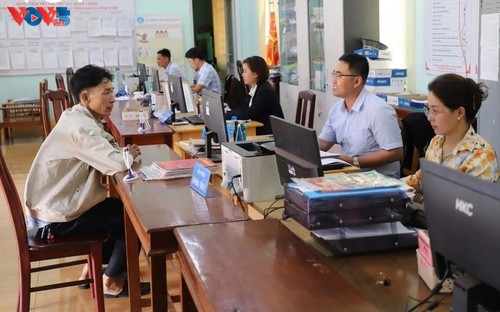 Modelo de gobierno local de dos niveles de Vietnam es paso decisivo y necesario, según secretaria del SVEF - ảnh 1