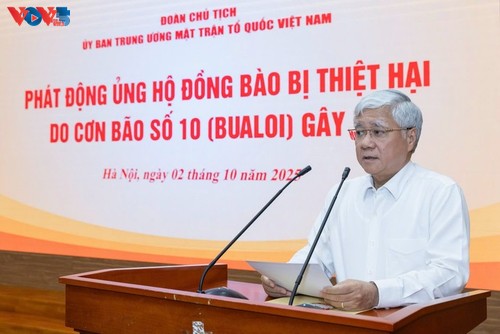 Celebran en Hanói evento de recaudación de fondos para ayudar a las víctimas del tifón Bualoi - ảnh 1