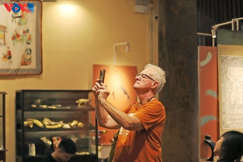 Memorias de un barrio de artesanos a través del “Espacio Narrativo de Kim Ngan“ - ảnh 21