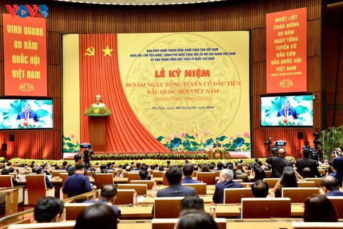 Ceremonia conmemorativa del 80.º aniversario de las primeras elecciones generales de la Asamblea Nacional de Vietnam - ảnh 2
