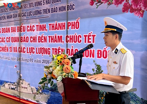 Llevan la primavera a las islas remotas de Vietnam - ảnh 2