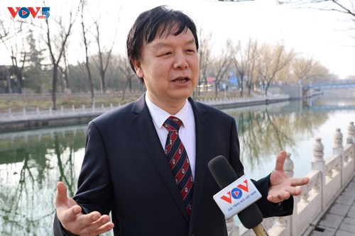 La nueva Asamblea Nacional tiene importantes implicaciones para la visión de Vietnam para 2045, según profesor chino - ảnh 1