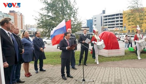 Saint-Pétersbourg: bientôt une statue du Président Hô Chi Minh - ảnh 1