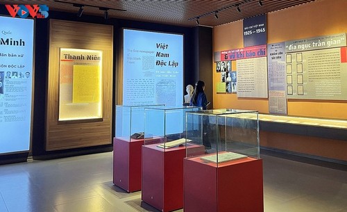 Un Siècle de journalisme vietnamien: Mémoires vivantes au Musée de la Presse - ảnh 8