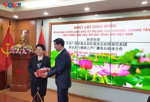 VOV, China’s Guangxi strengthen media cooperation - ảnh 1