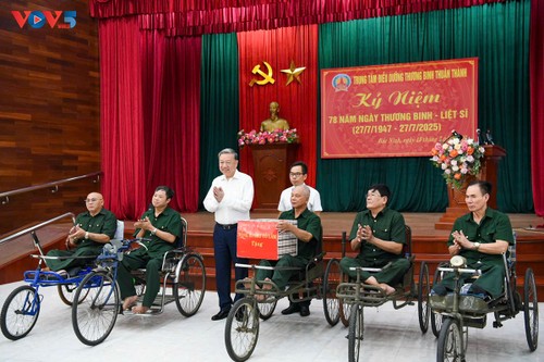 “Paying gratitude” is a major policy and a command from the heart: Party leader - ảnh 1