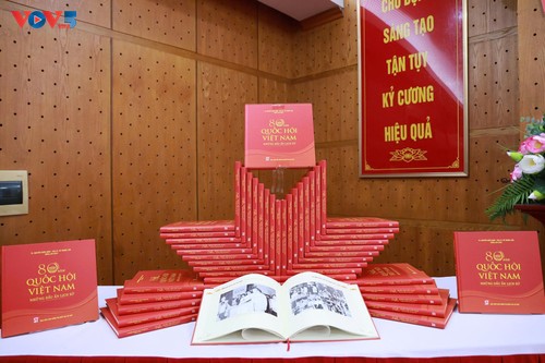 Book on Vietnamese NA's 80-year history debuts - ảnh 1