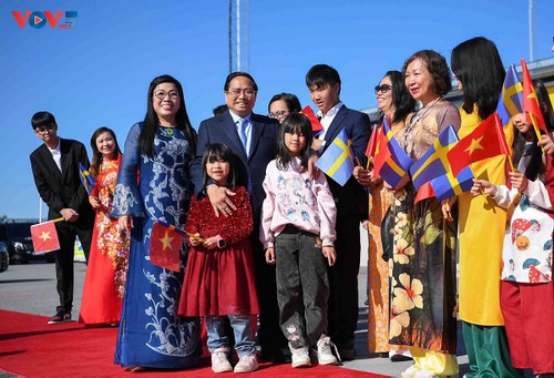 Premierminister Pham Minh Chinh besucht die älteste Universität in Schweden - ảnh 2