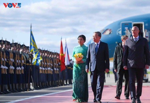 Le secrétaire général Tô Lâm entame une visite officielle en Russie - ảnh 1