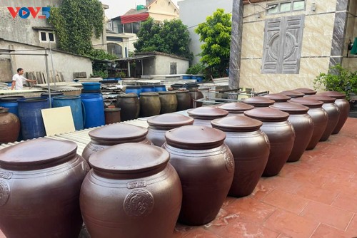 Kecap Ikan Sa Chau yang Kental dengan Rasanya - ảnh 1