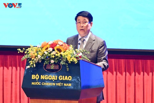 Vietnamesische Diplomatie dient dem Friedensaufbau - ảnh 1