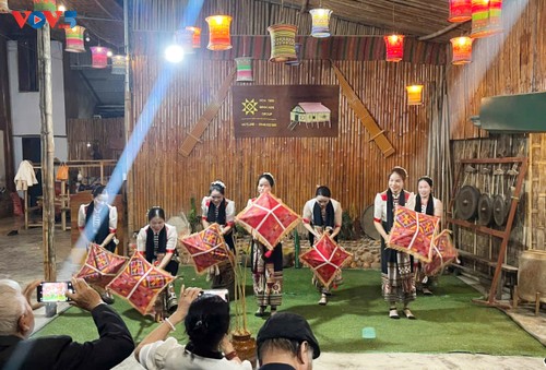 Dorf Hoa Tien – Ein attraktives gemeinschaftsbasiertes Touristenziel in Nghe An - ảnh 2