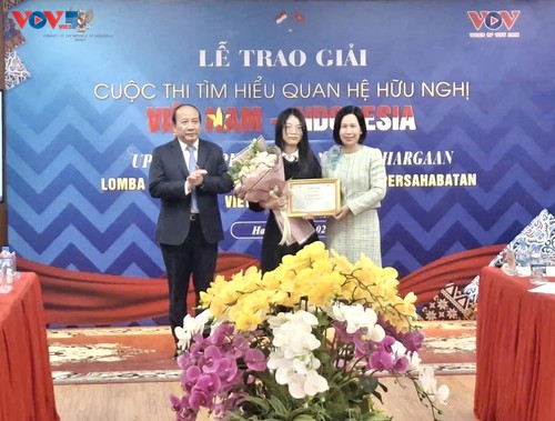 VOV Berkontribusi pada Peningkatan Pemahaman Publik tentang Hubungan Vietnam-Indonesia - ảnh 4