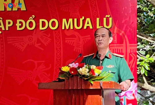 特种部队“神速”建房，帮助灾民在自然灾害后稳定生活 - ảnh 2