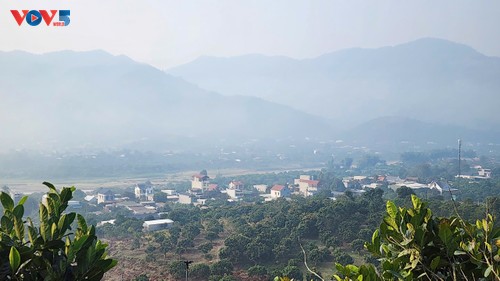 山区和少数民族地区同胞对党充满信心 - ảnh 1