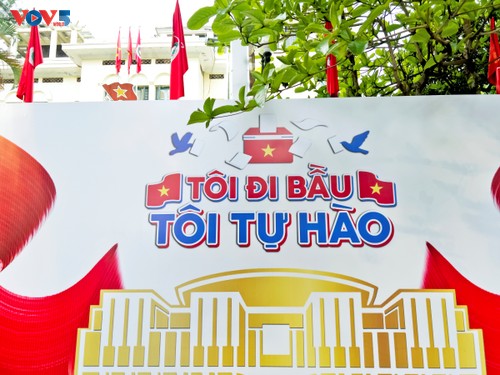 今天：越南超过7800万选民参加投票 - ảnh 1